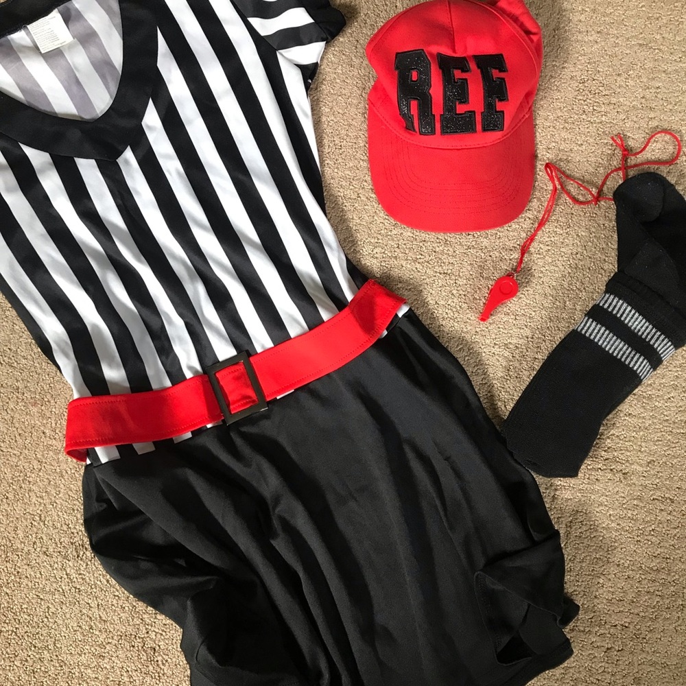 Ref Halloween costume